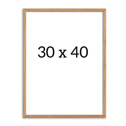 30x40 ramme i massiv eg fra HelloPoster – naturlig og stilren egetræsramme til plakater og billeder.