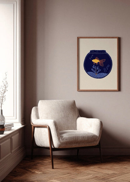 Fishy poster in scandinavian living room i dark tones